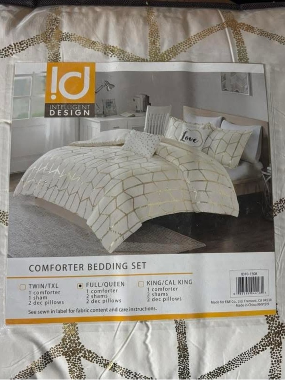 Intelligent Design Cream Comforter Set with Gold Geometric Accents